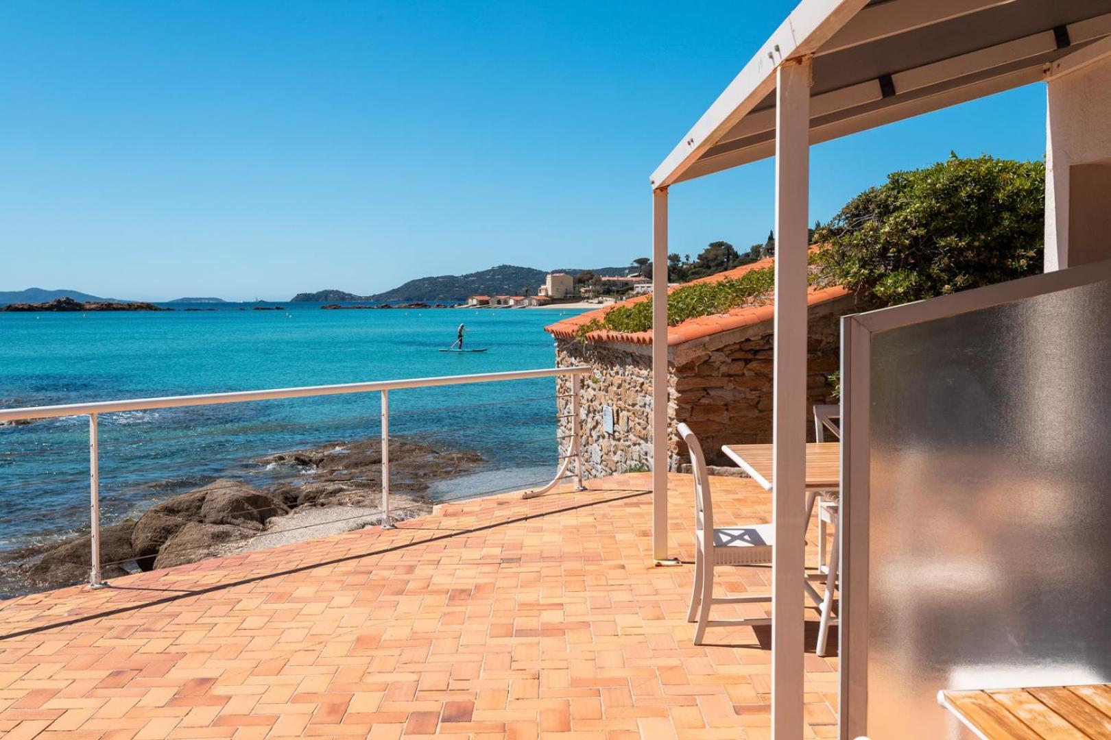 Roc Hotel - Hotel 4 Etoiles Les Pieds Dans L'Eau Le Lavandou Kültér fotó